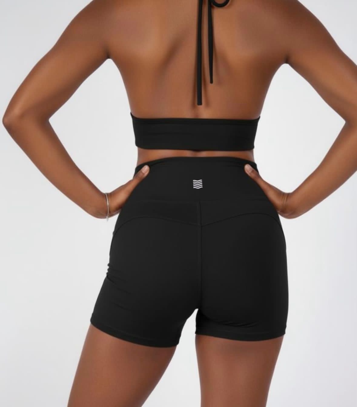 SHORT PRETINA CRUZADA